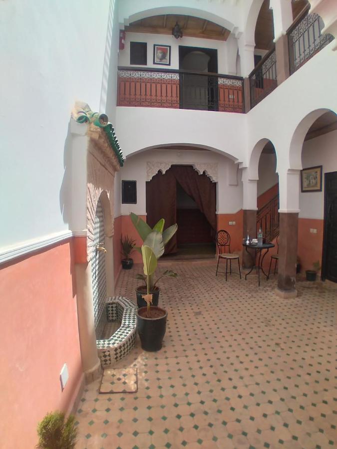 Riad 9 Derb El Bousnne Marrakesh Eksteriør bilde